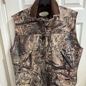 Drake Men’s Waterfowl Windproof Camouflage Outdoor Vest with Brown Collar